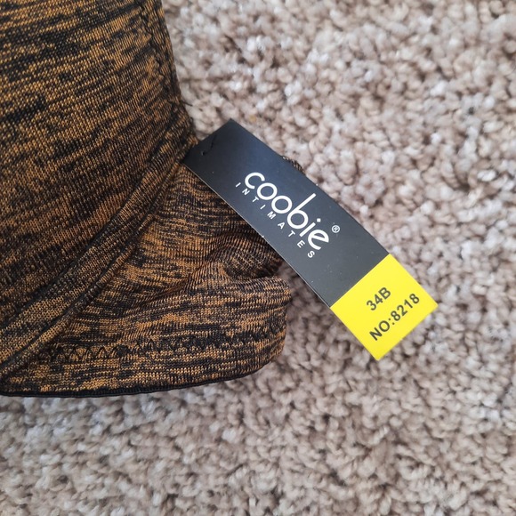 NWT Coobie 34 B Bra..  Padded Underwire, removable straps. - Picture 2 of 4